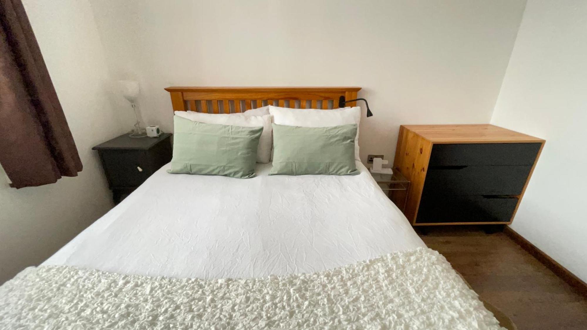 2 Bedrooms 2 Stations لندن المظهر الخارجي الصورة