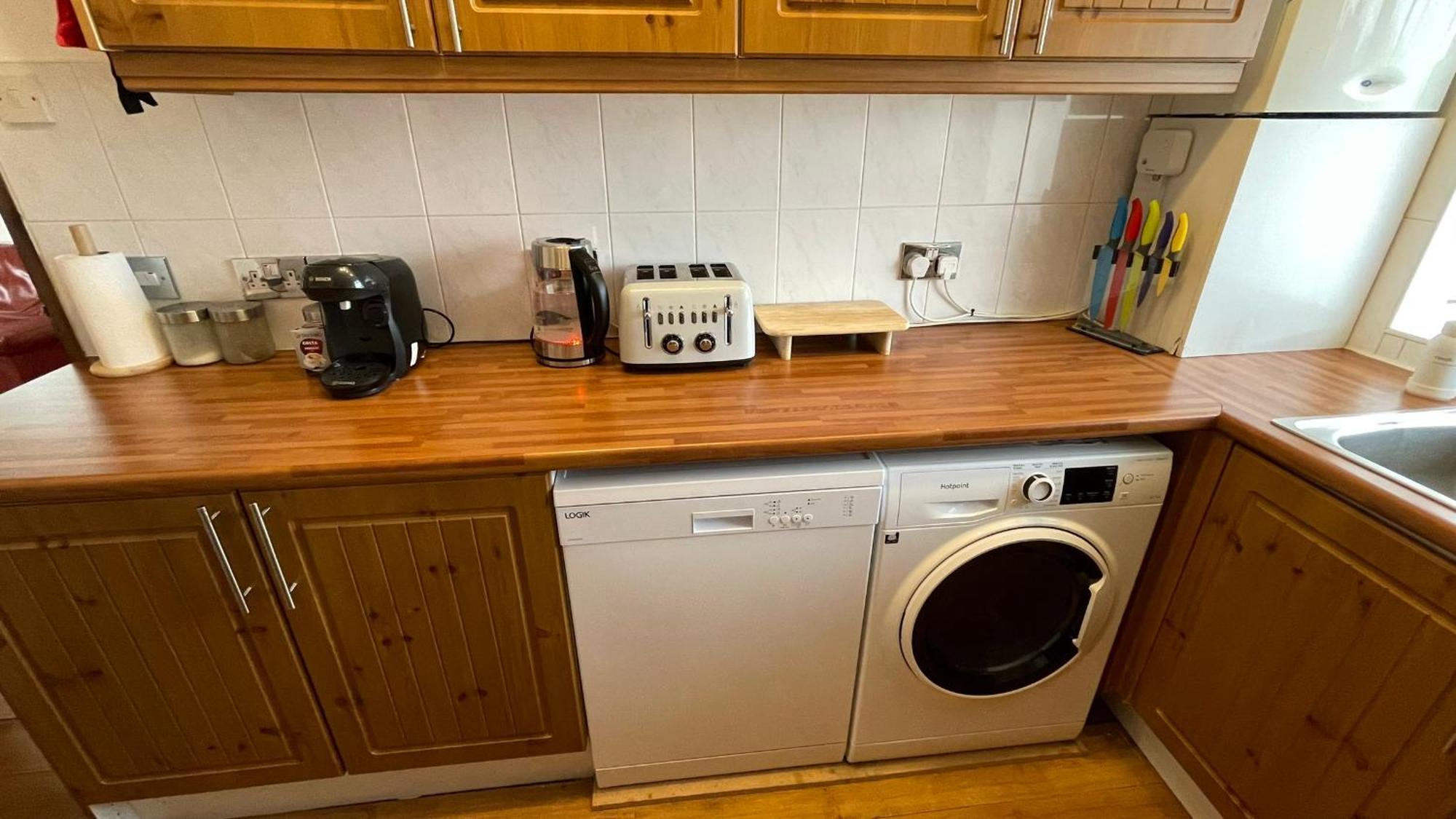 2 Bedrooms 2 Stations لندن المظهر الخارجي الصورة