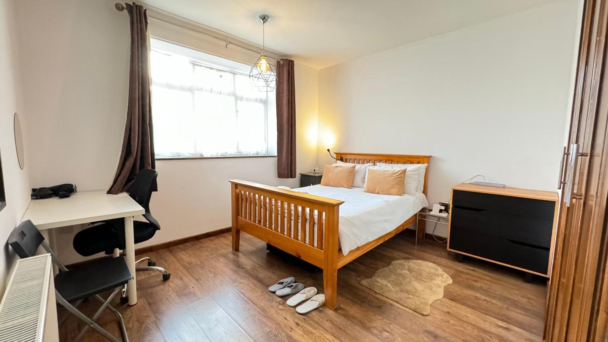 2 Bedrooms 2 Stations لندن المظهر الخارجي الصورة