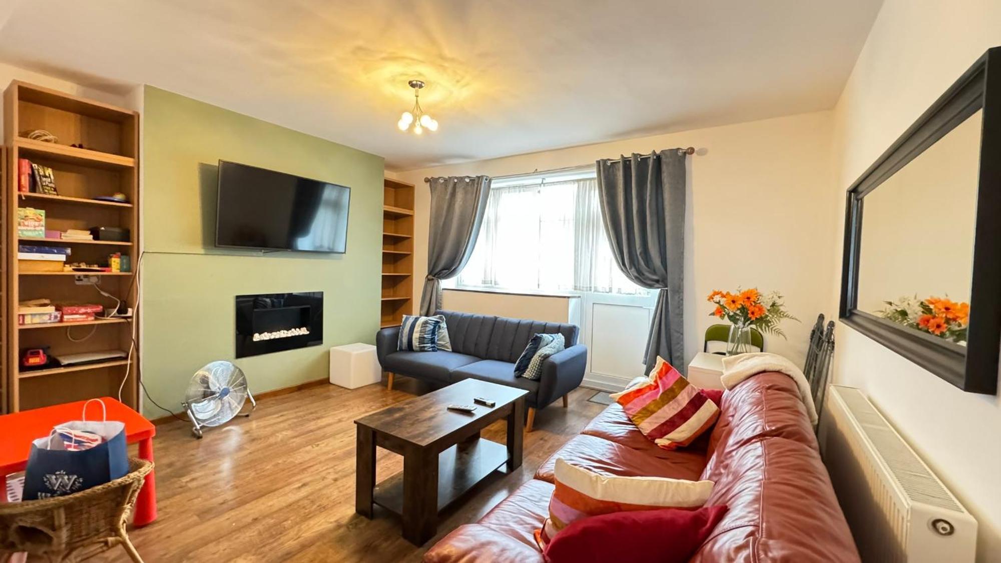2 Bedrooms 2 Stations لندن المظهر الخارجي الصورة